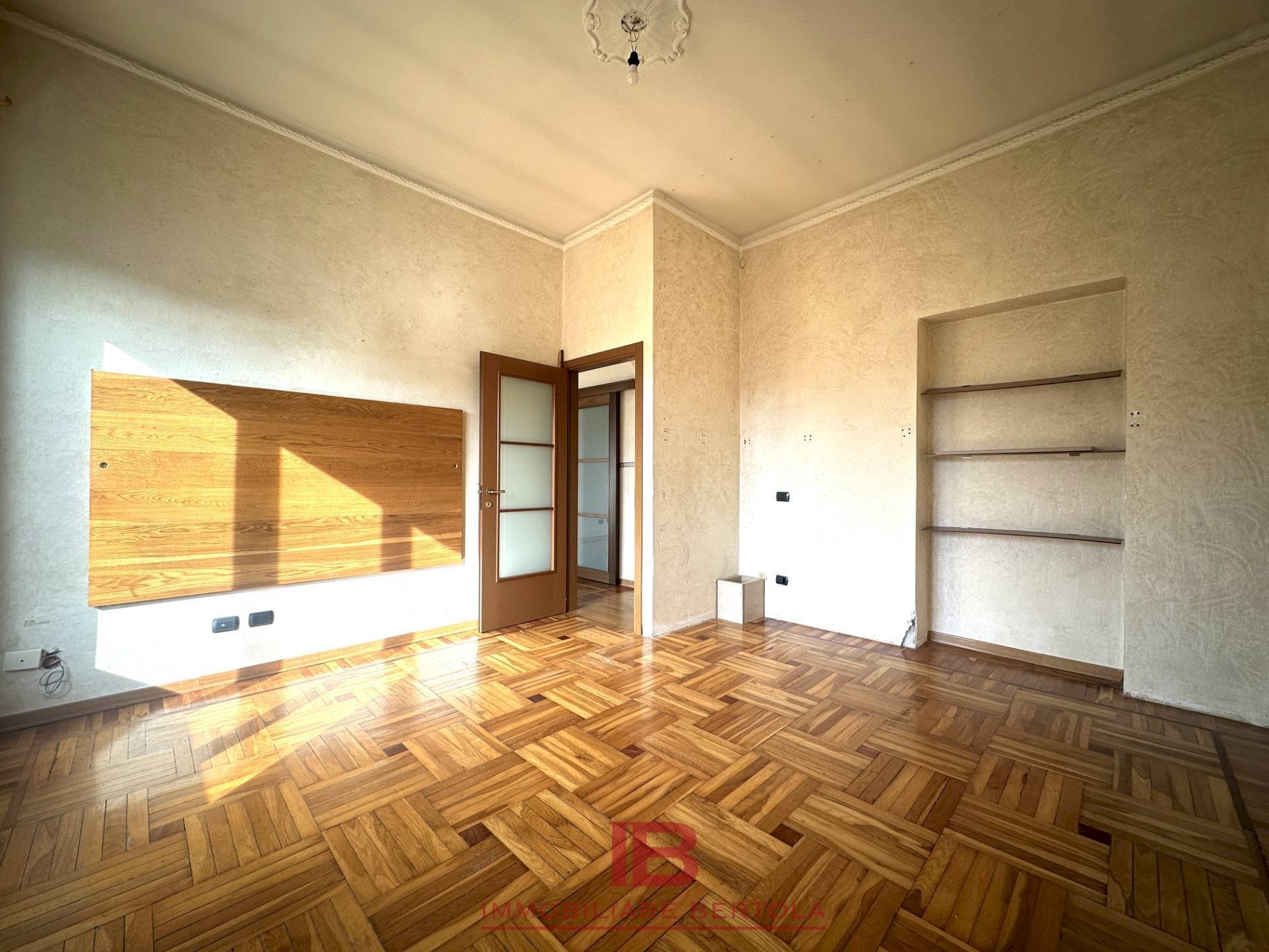 Foto 2 - Three-room apartment VIA SCHIAPARELLI
34, Cuneo - photo 2