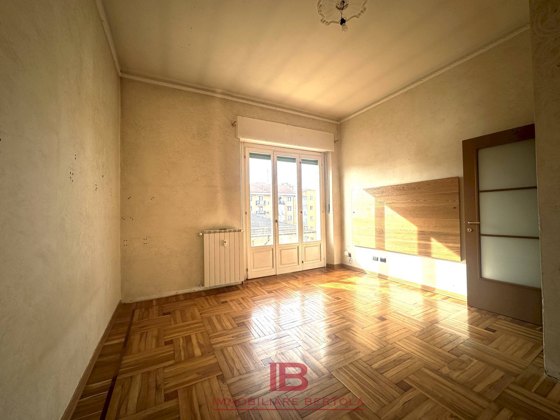 Foto 3 - Three-room apartment VIA SCHIAPARELLI
34, Cuneo - photo 3