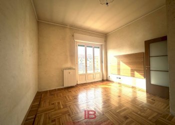 Foto 3 - Trilocale VIA SCHIAPARELLI
 
34, Cuneo - foto 3