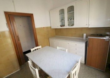 Cucina - Quadrilocale via Taggia, 6, Genova (zona Prà) - foto 15