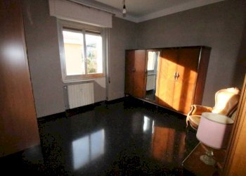 Camera da letto - Quadrilocale via Taggia, 6, Genova (zona Prà) - foto 27