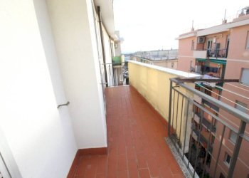 Balcone - Quadrilocale via Taggia, 6, Genova (zona Prà) - foto 36