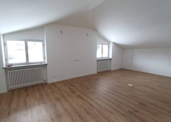 Stanza non arredata - Attico Coazze - foto 11