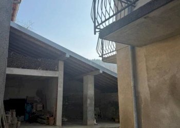 Cortile interno - Casa indipendente via Celeste Vanoni, Casale Litta - foto 5