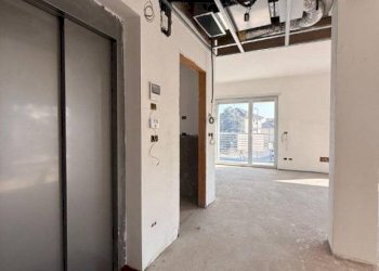 Ascensori - Four-room apartment via Racconigi, 16, Carmagnola - photo 14