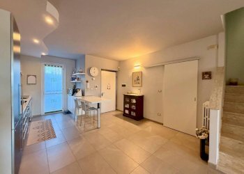 Salone - Villa a Schiera via Don Giulio Ardizzone, 38, Carmagnola - foto 8