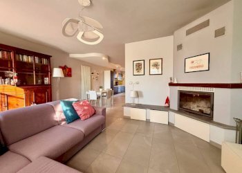 Salone - Villa a Schiera via Don Giulio Ardizzone, 38, Carmagnola - foto 17