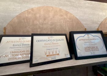 Interno non residenziale - Pasticceria piazza 2 Giugno, 11/1, Vinovo - foto 3