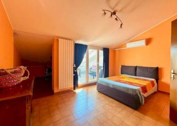 Camera da letto - Quadrilocale largo Prati, 2, Villastellone - foto 27