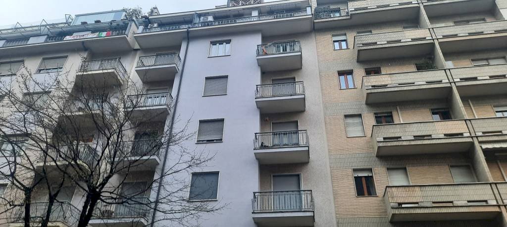 Facciata - Bilocale corso Orbassano, 191/4, Torino (zona Santa Rita) - foto 1