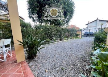 Cortile interno - Quadrilocale via Napoleone Bonaparte, 50, Alassio - foto 40