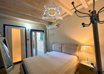 Camera da letto - Quadrilocale via Napoleone Bonaparte, 50, Alassio - foto 30