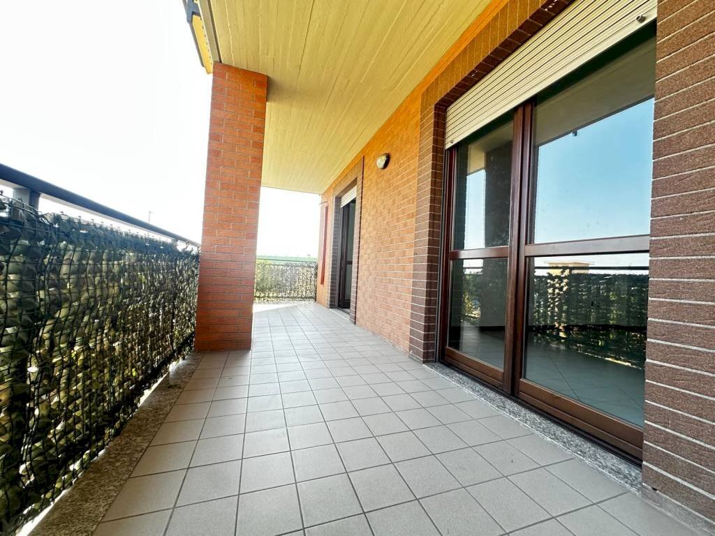 Terrazzo - Four-room apartment via Gioacchino Rossini, 1, Beinasco - photo 2