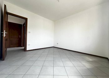 Camera da letto - Quadrilocale via Gioacchino Rossini, 1, Beinasco - foto 18