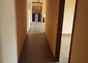 Corridoio - Three-room apartment piazza Risorgimento, San Giorgio del Sannio - photo 10