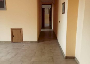 Corridoio - Three-room apartment piazza Risorgimento, San Giorgio del Sannio - photo 36