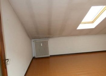 Stanza non arredata - Bilocale corso Enotria, Alba - foto 9