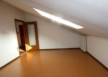 Stanza non arredata - Bilocale corso Enotria, Alba - foto 10