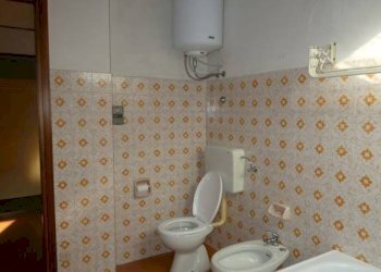 Bagno - Bilocale corso Enotria, Alba - foto 13