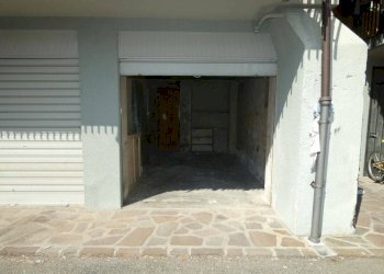 Box auto - Three-room apartment via Damiano Chiesa, Alba - photo 17