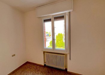 Camera da letto - Bilocale via della Repubblica, San Lazzaro di Savena - foto 10