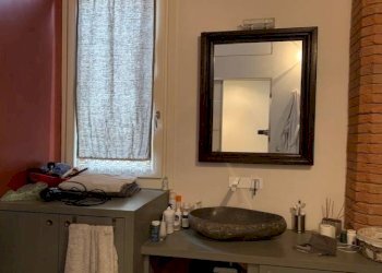 Bagno - Bilocale via Ugo Lenzi, 12B, Bologna (zona Centro Storico) - foto 14