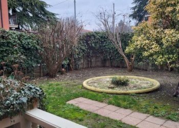 Giardino - Quadrilocale via Emilia Ponente, 322, Bologna (zona Borgo Panigale) - foto 18