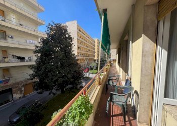 Balcone - Trilocale via della Maona, Genova (zona Pegli) - foto 1
