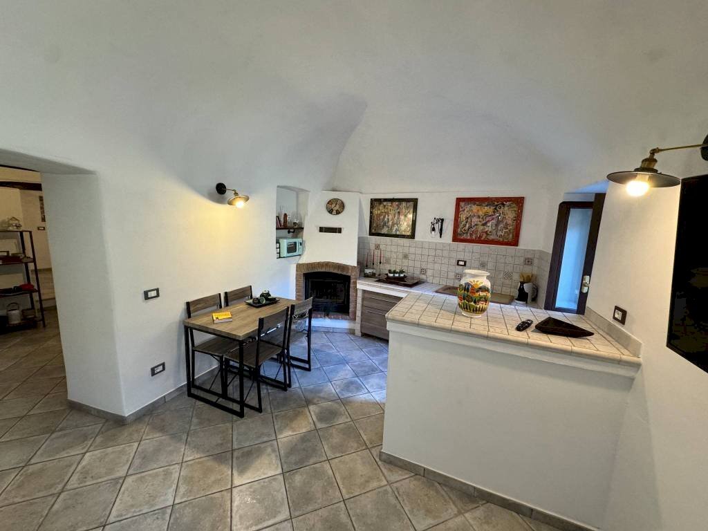Cucina - Trilocale via 24 Maggio, 27, Castelbianco - foto 2