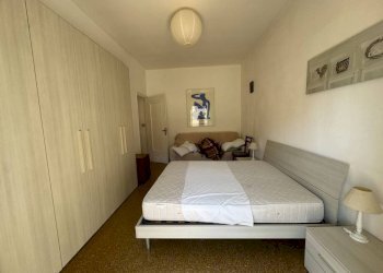 Camera da letto - Bilocale via Giovanni Opisso, Genova (zona Pegli) - foto 6