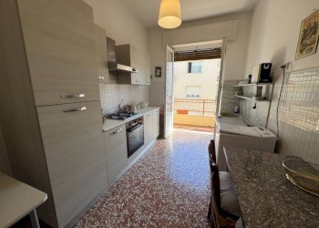 Cucina - Bilocale via Giovanni Opisso, Genova (zona Pegli) - foto 8