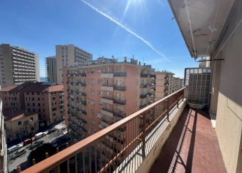 Balcone - Bilocale via Giovanni Opisso, Genova (zona Pegli) - foto 1