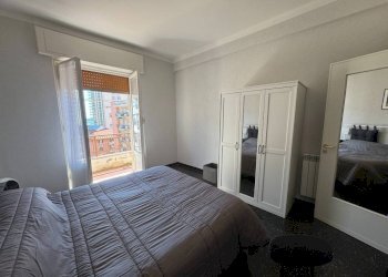 Camera da letto - Bilocale via Giovanni Opisso, Genova (zona Pegli) - foto 8