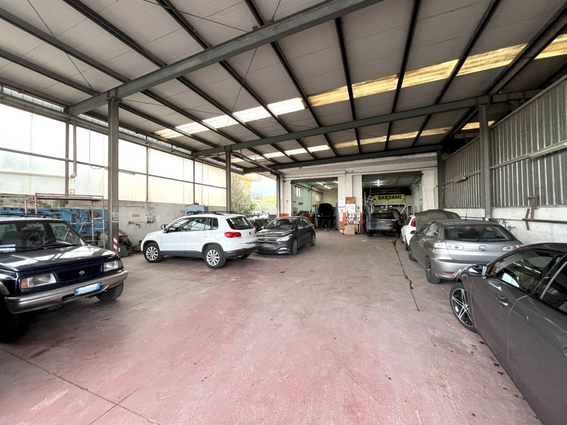 Foto 1 - Capannone Strada Statale 106 Jonica, Catanzaro - foto 1