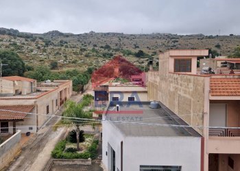 Viste - Appartamento Via Assieni
 
164, Custonaci - foto 6