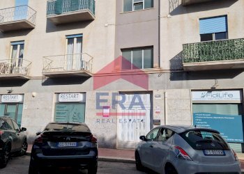 Facciata - Quadrilocale Viale Regione Siciliana
 
67, Trapani - foto 23