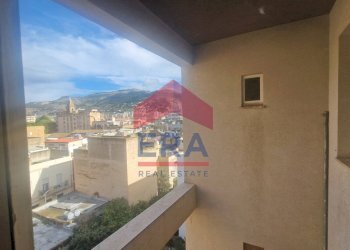 Viste - Quadrilocale Viale Regione Siciliana
 
67, Trapani - foto 25