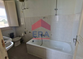 Bagno - Quadrilocale Viale Regione Siciliana
 
107, Trapani - foto 26