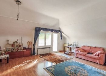 Salone - Attic via Cadighiara, Genova (neighborhood Borgoratti) - photo 6