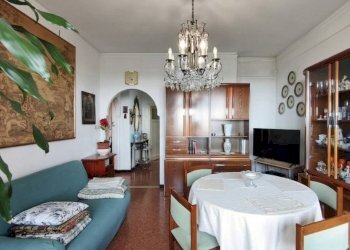 Salone - Three-room apartment via Lamberto Loria, Genova (neighborhood Marassi) - photo 7