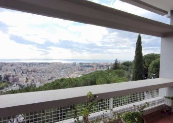 Veranda - Trilocale via Lamberto Loria, Genova (zona Marassi) - foto 11