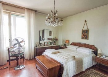 Camera da letto - Trilocale via Lamberto Loria, Genova (zona Marassi) - foto 22