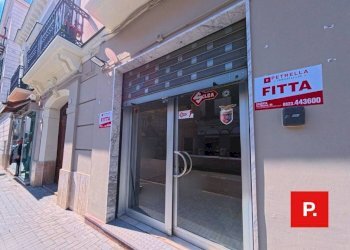 Foto 2 - Locale Commerciale Via Santorio
 
5, Caserta - foto 2