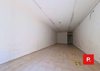 Foto 4 - Locale Commerciale Via Santorio
 
5, Caserta - foto 4