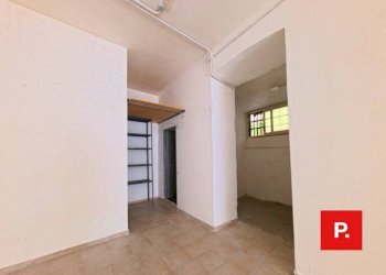 Foto 8 - Locale Commerciale Via Santorio
 
5, Caserta - foto 8