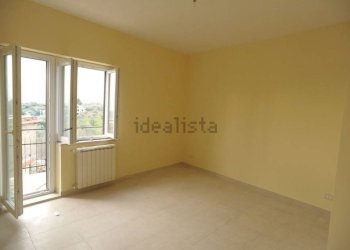 Salone - Two-room apartment via della Chiesa Vecchia, Fara in Sabina - photo 2