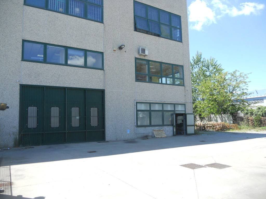 Facciata - Shed via Raffaele Merendi, Cornaredo - photo 2