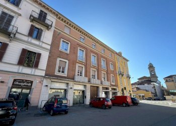 Facciata - Apartment piazza 1 Maggio, 10, Biella - photo 5