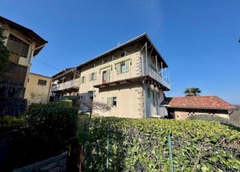 Facciata - Villa a Schiera via 25 Aprile, 91, Zumaglia - foto 2