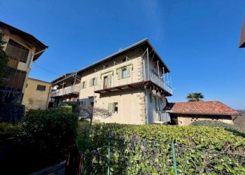Facciata - Villa a Schiera via 25 Aprile, 91, Zumaglia - foto 1